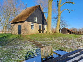 Picturesque Holiday Home in Drimmelen with Garden